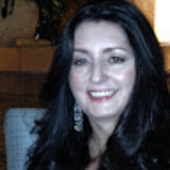 Meet your Posher, Melanie - Picture 1 of 1